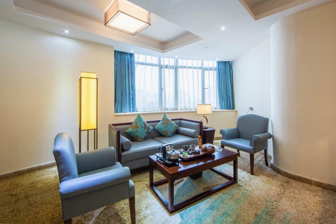 Guangzhou Seaman Club Hotel Exterior photo
